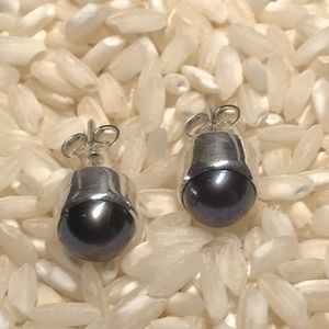 Fresh water pearl & sterling silver stud earrings